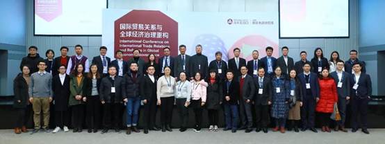 说明: C:\Users\Administrator\Desktop\部分参会代表合影.jpg